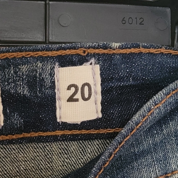 EVOLUTION IN DESIGN Distressed Paint Splatter Blue Jeans Size 20 - Picture 5 of 11